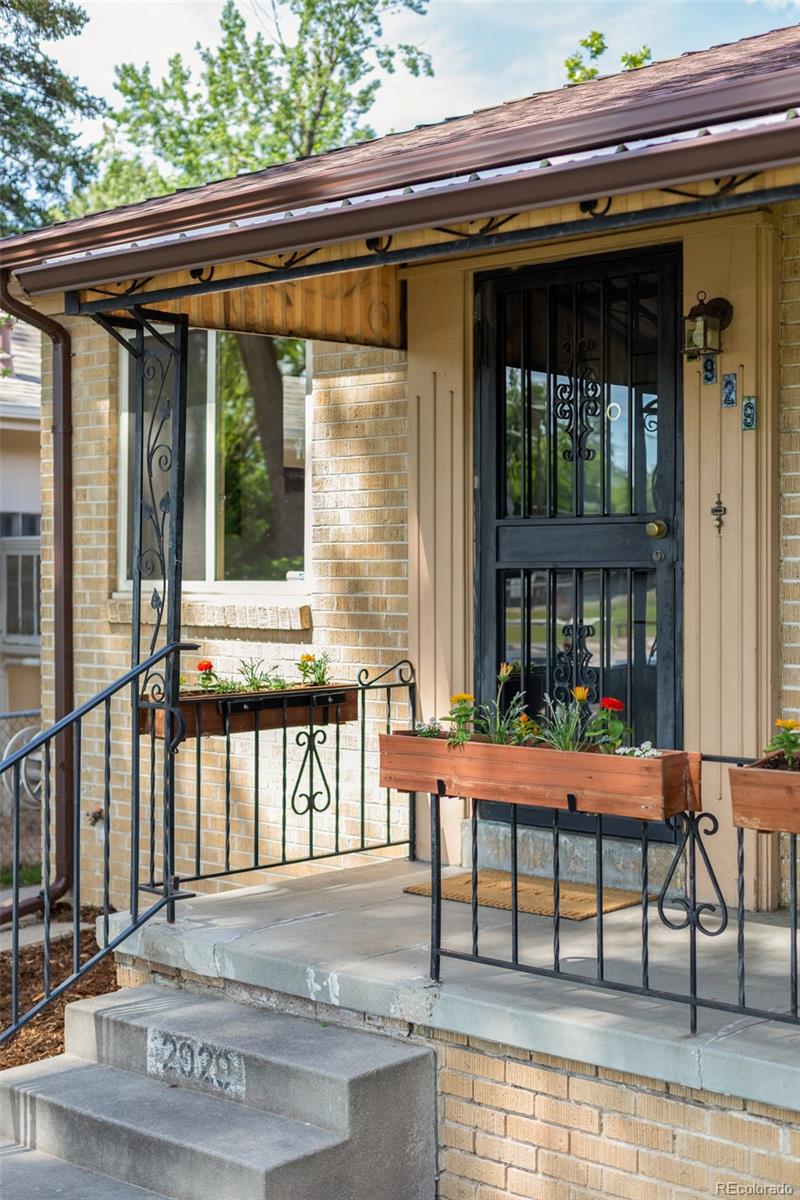 MLS Image #2 for 2929  dexter street,denver, Colorado