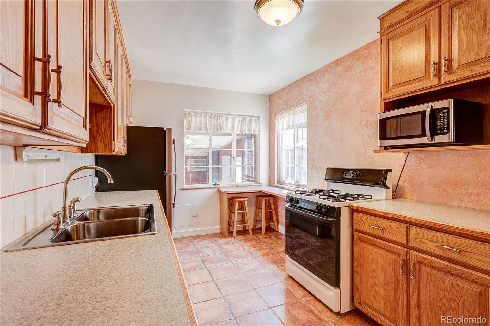 MLS Image #11 for 2550  locust street,denver, Colorado