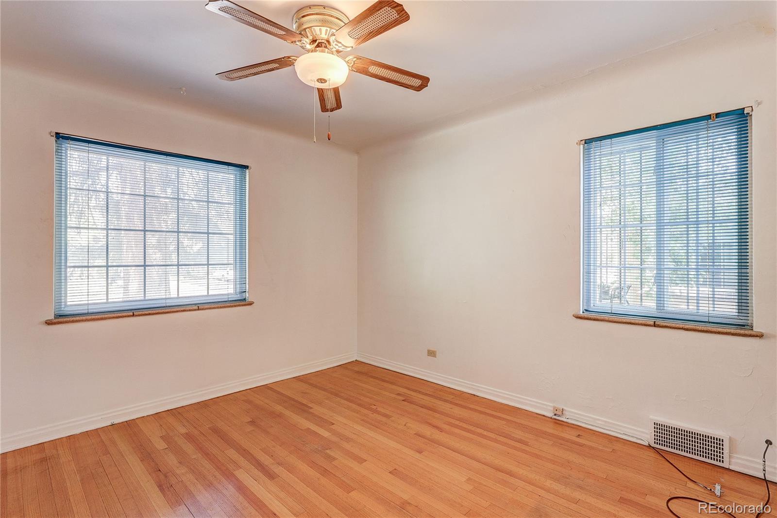MLS Image #14 for 2550  locust street,denver, Colorado