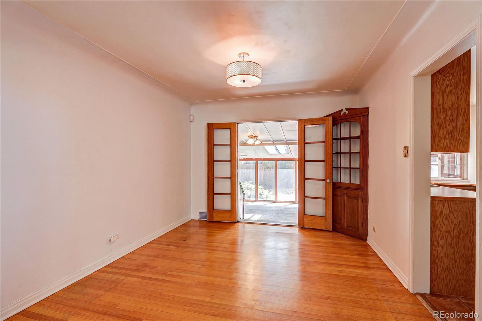 MLS Image #20 for 2550  locust street,denver, Colorado