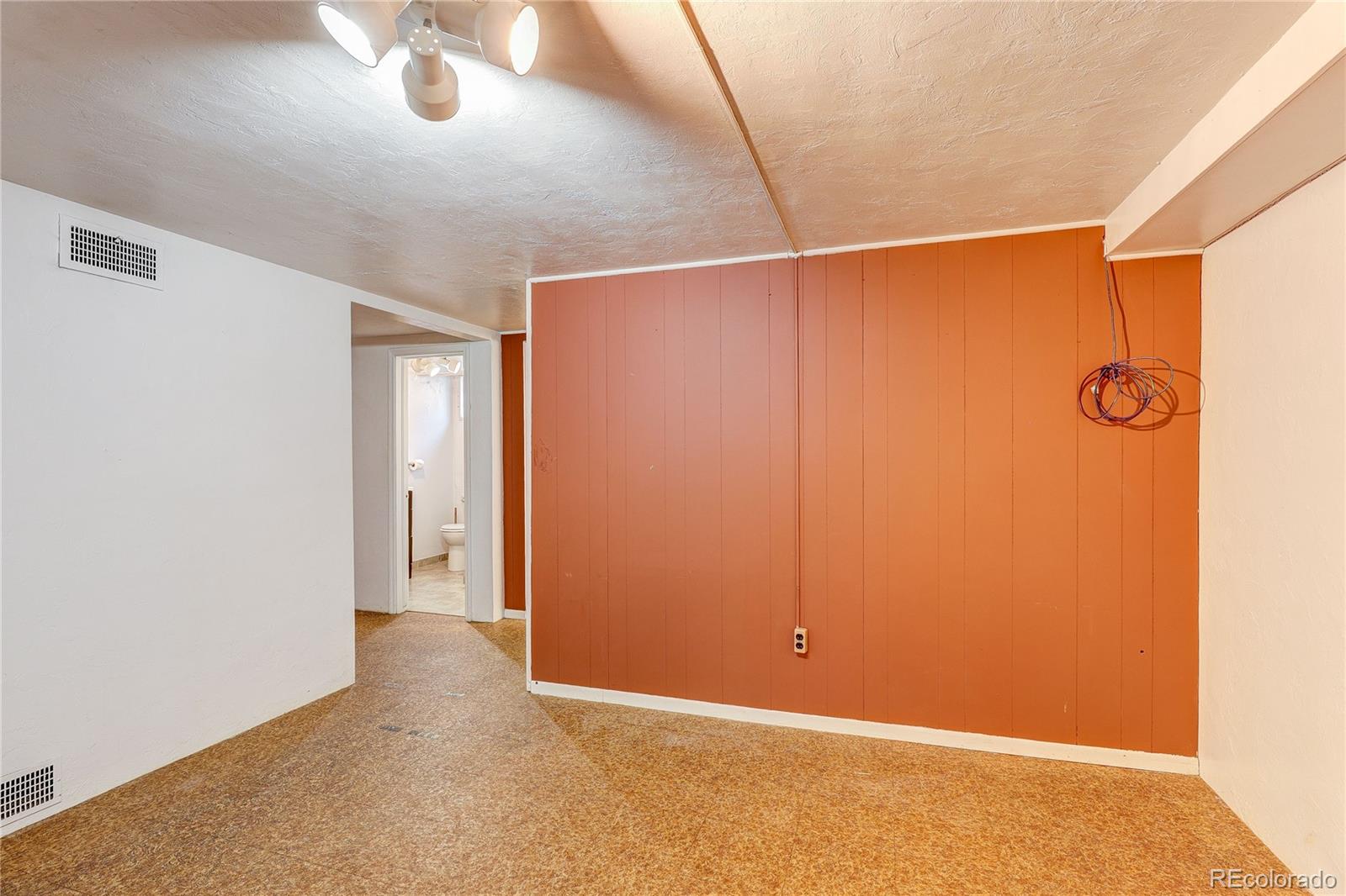 MLS Image #28 for 2550  locust street,denver, Colorado