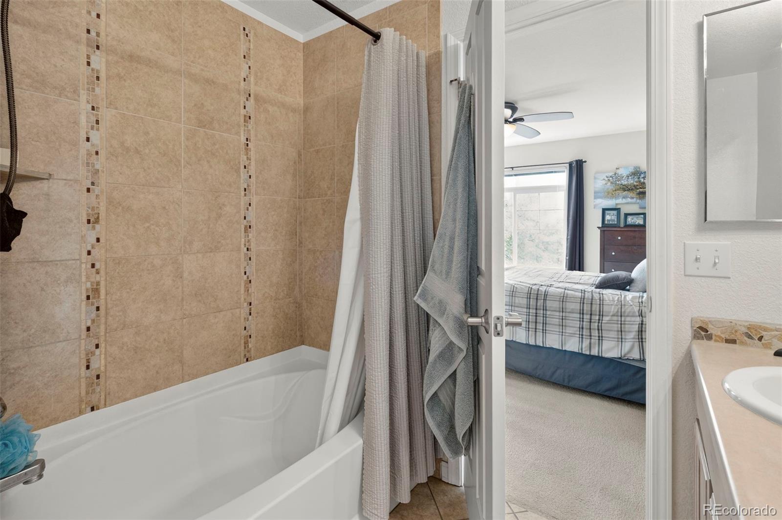 MLS Image #10 for 12840  jasmine street d,thornton, Colorado