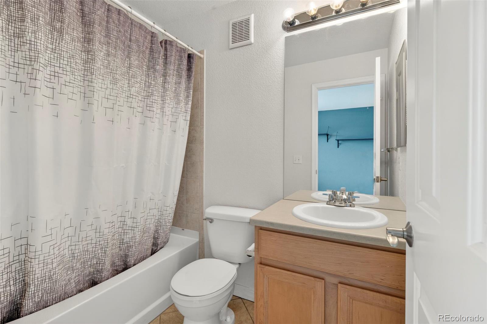 MLS Image #12 for 12840  jasmine street d,thornton, Colorado