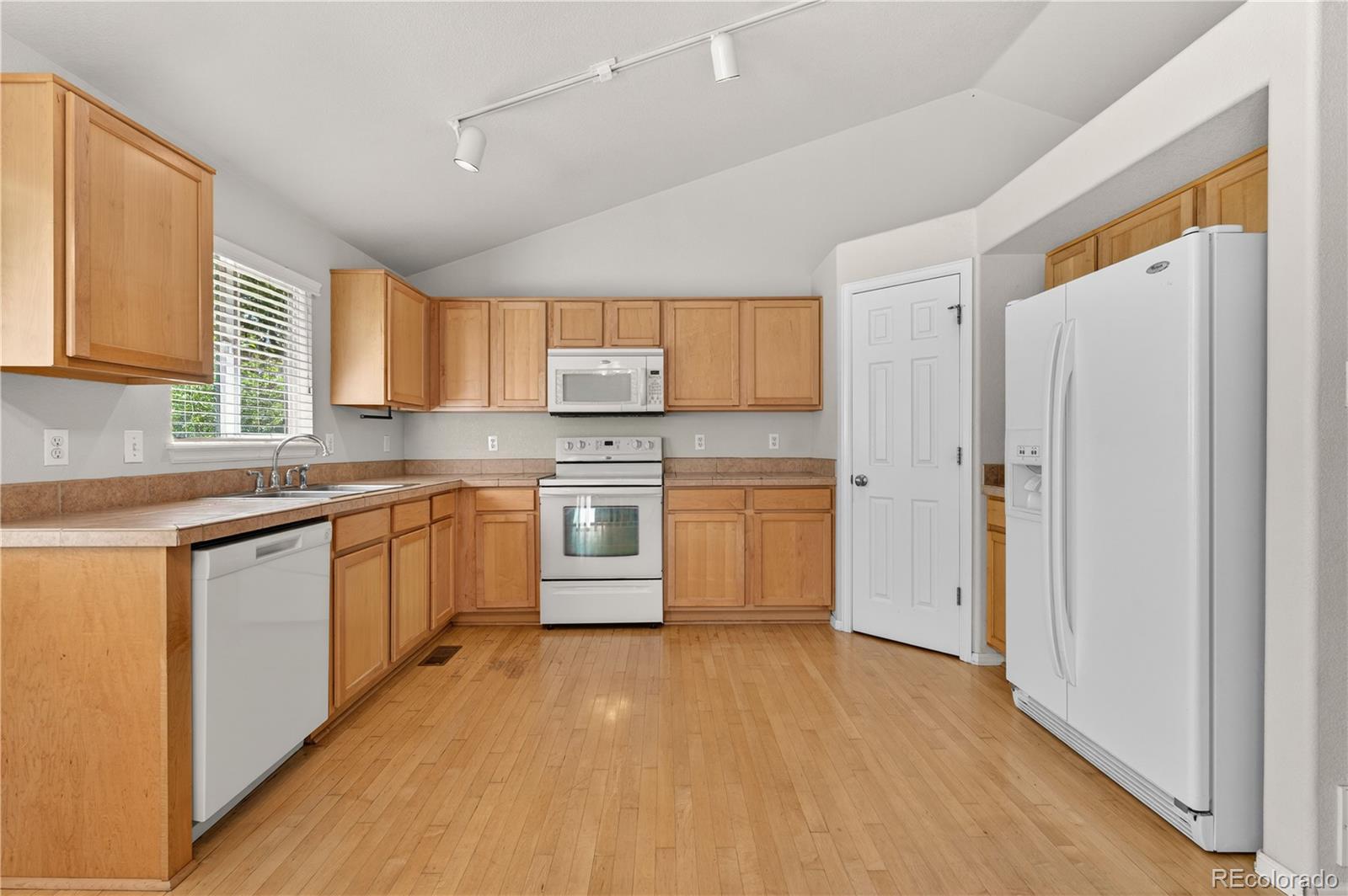 MLS Image #10 for 6161  clayton street,frederick, Colorado