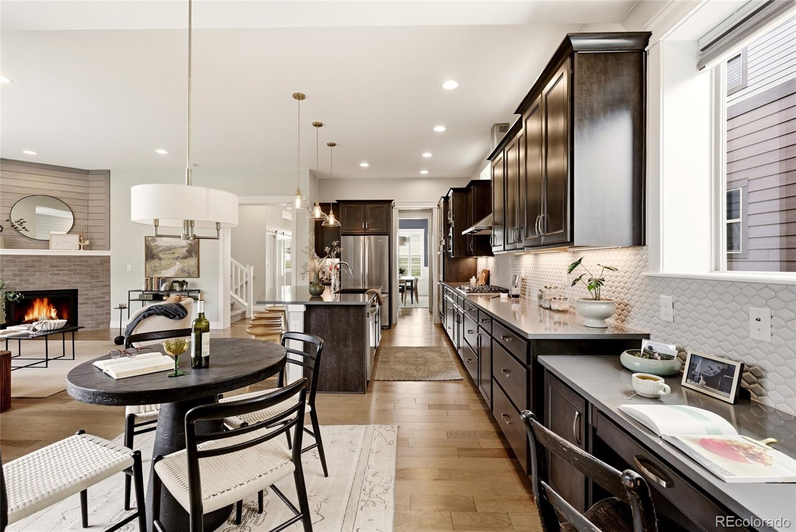 MLS Image #3 for 5945  hanover street,denver, Colorado