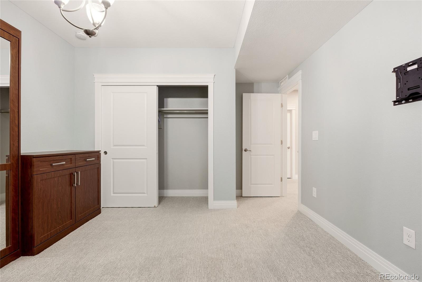 MLS Image #33 for 5945  hanover street,denver, Colorado
