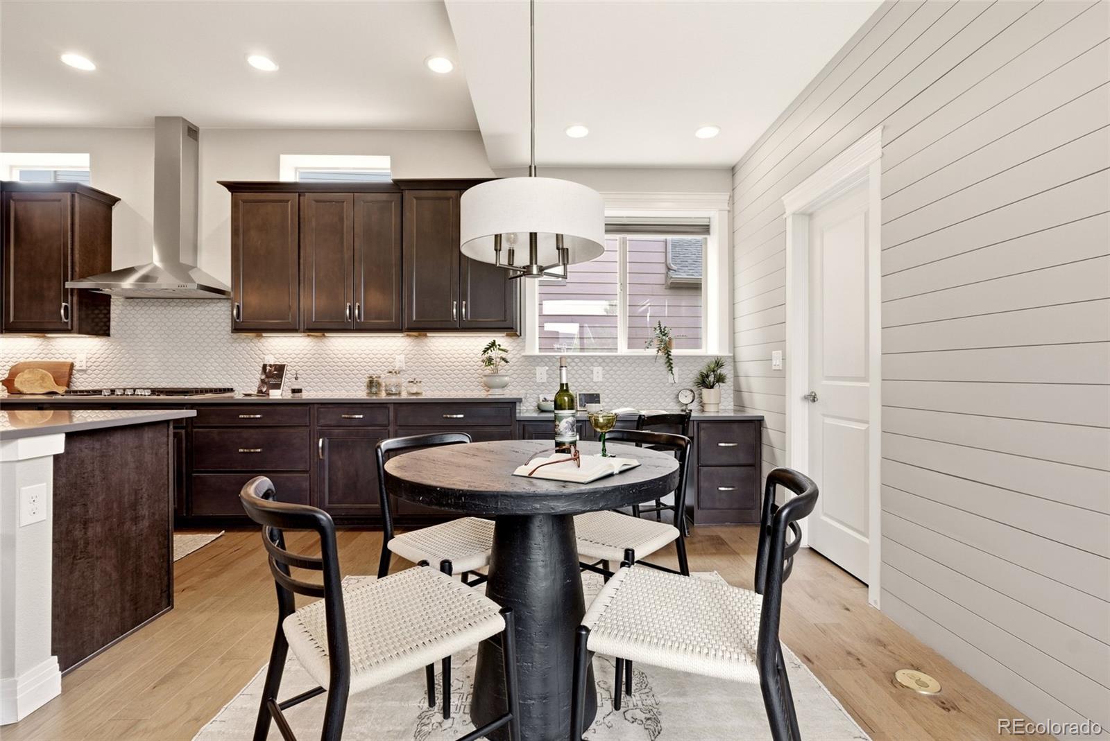MLS Image #7 for 5945  hanover street,denver, Colorado