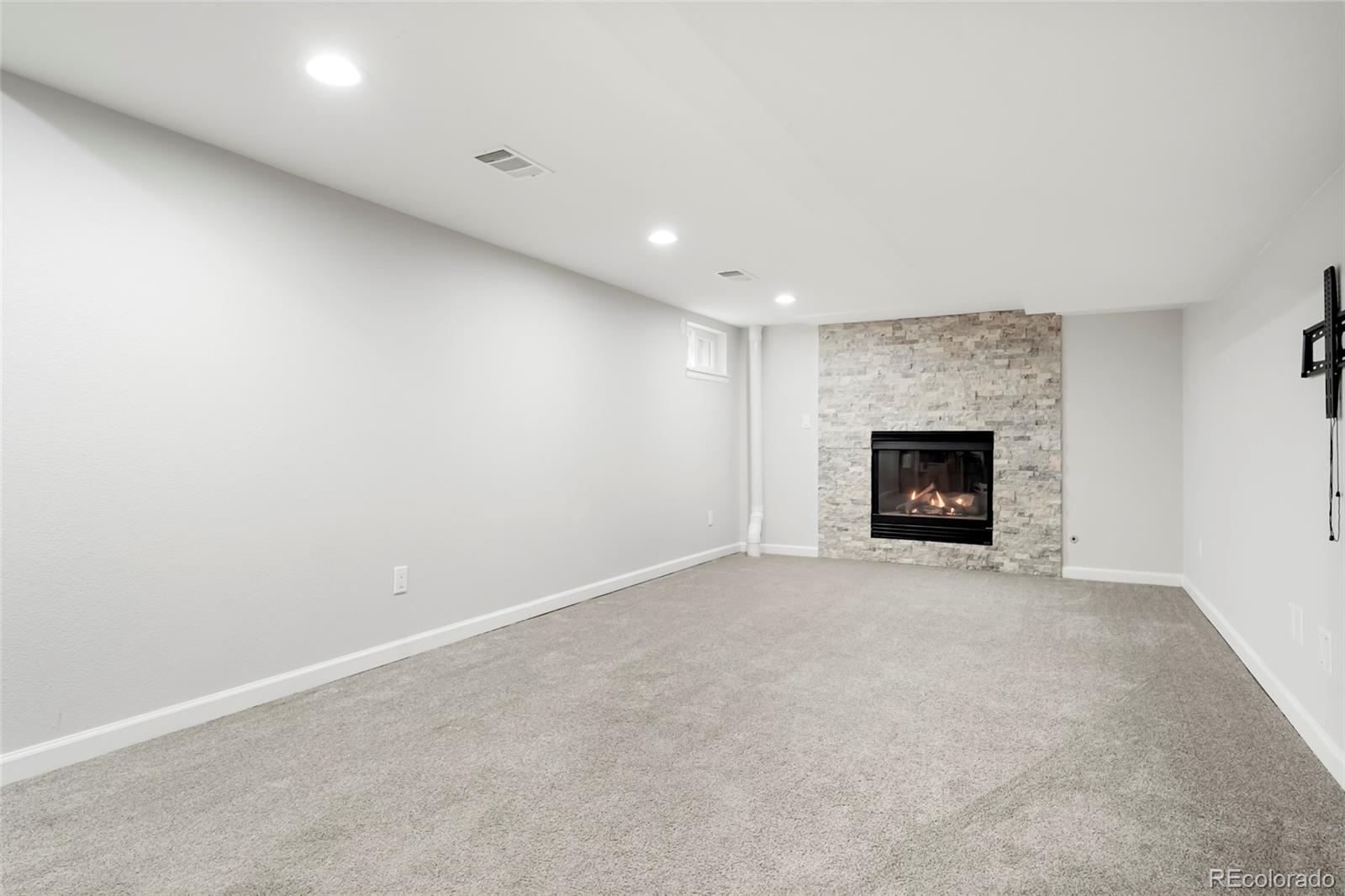 MLS Image #24 for 9214 e floyd avenue,denver, Colorado