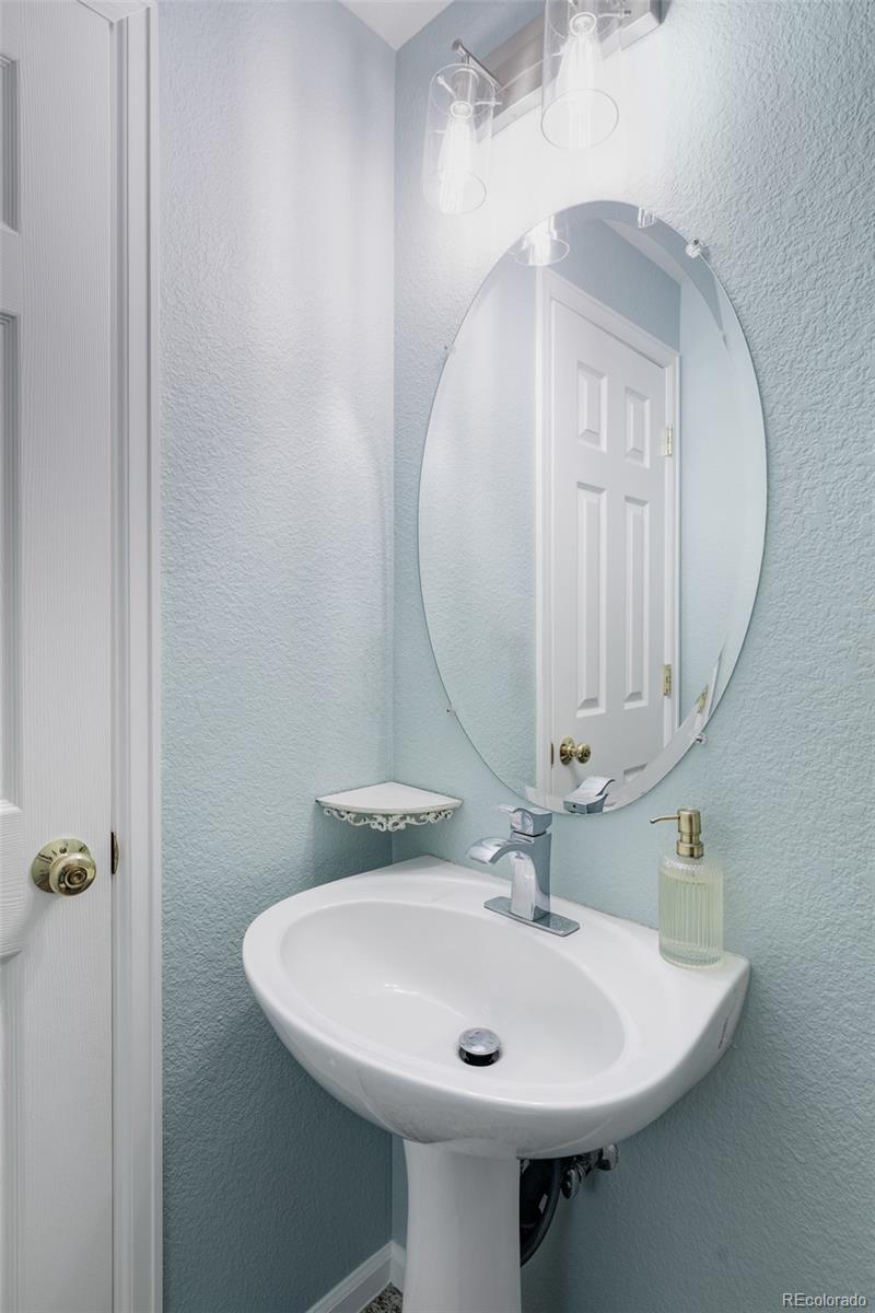 MLS Image #12 for 10231  rustic redwood lane,highlands ranch, Colorado