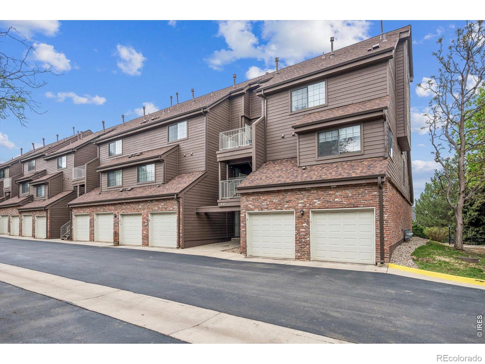 MLS Image #23 for 844 s vance street f,lakewood, Colorado