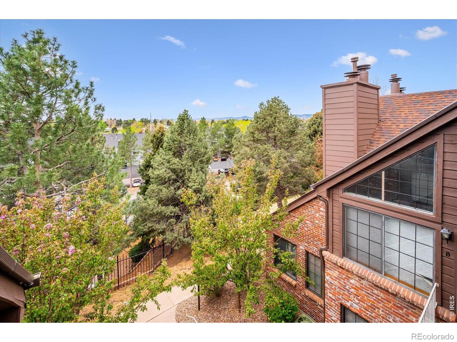 MLS Image #4 for 844 s vance street f,lakewood, Colorado