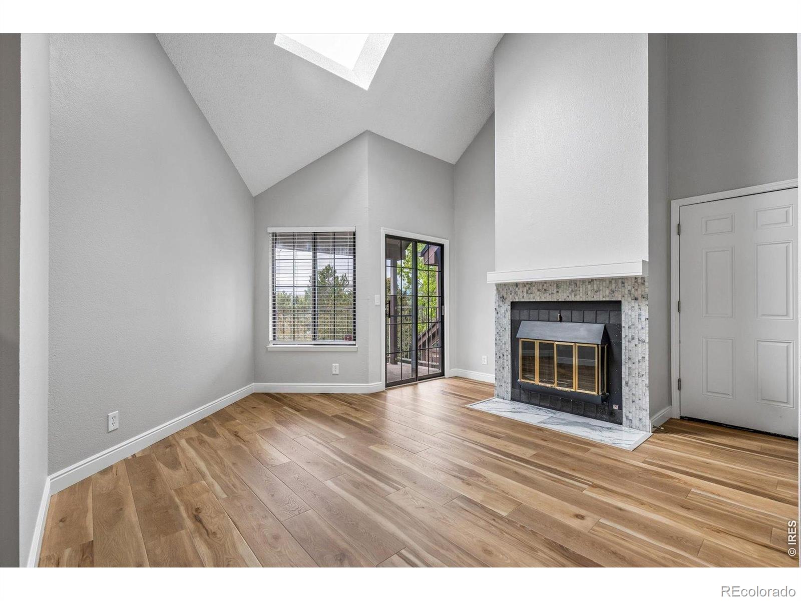 MLS Image #8 for 844 s vance street f,lakewood, Colorado
