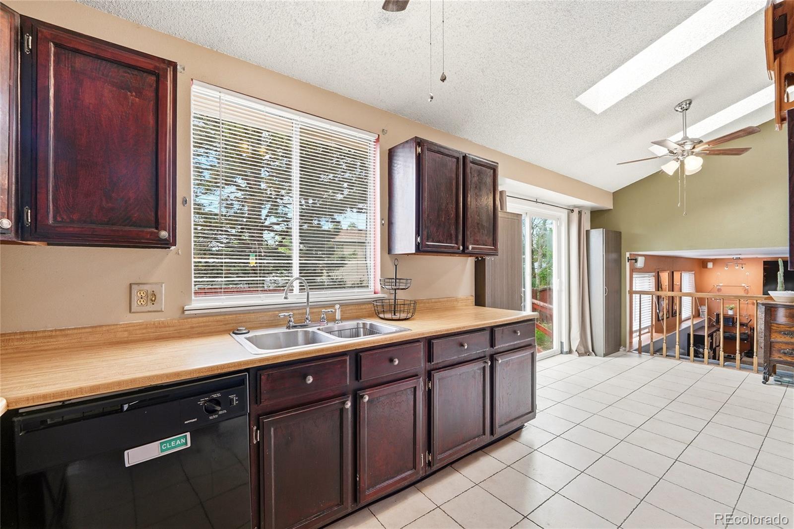 MLS Image #10 for 4059 s dunkirk way,aurora, Colorado