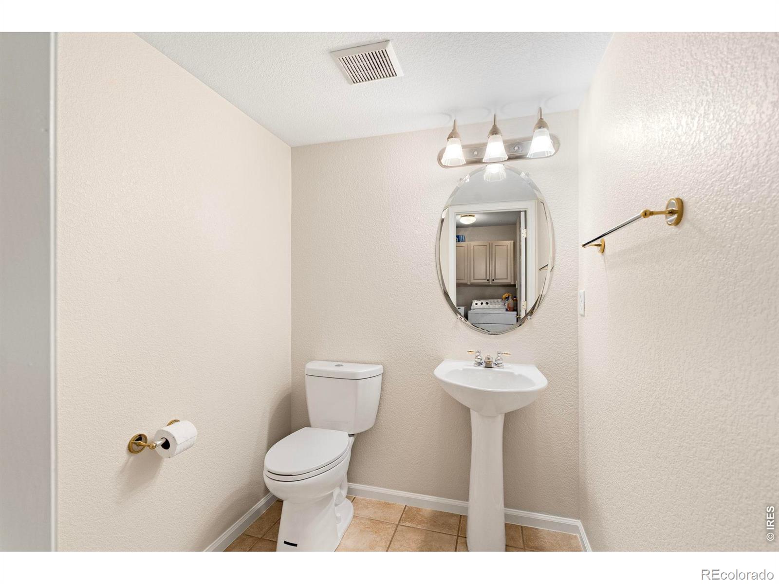 MLS Image #11 for 1956  dove creek circle,loveland, Colorado