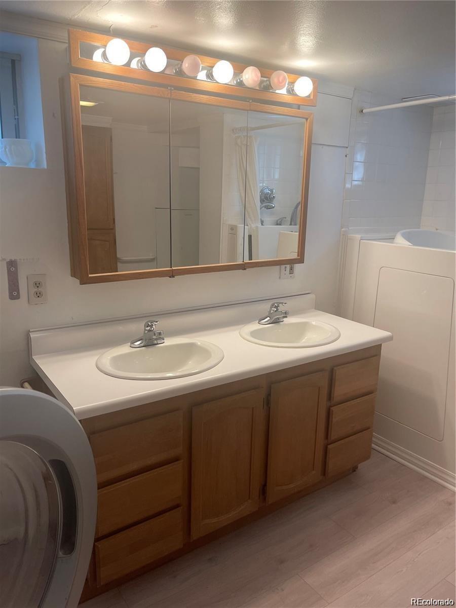MLS Image #24 for 1143 s corona street,denver, Colorado