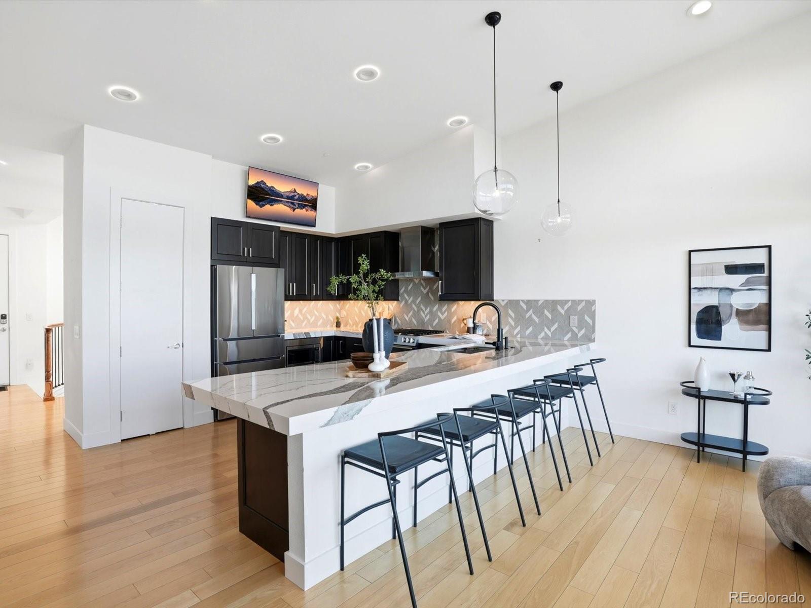 MLS Image #8 for 1488  madison street 507,denver, Colorado