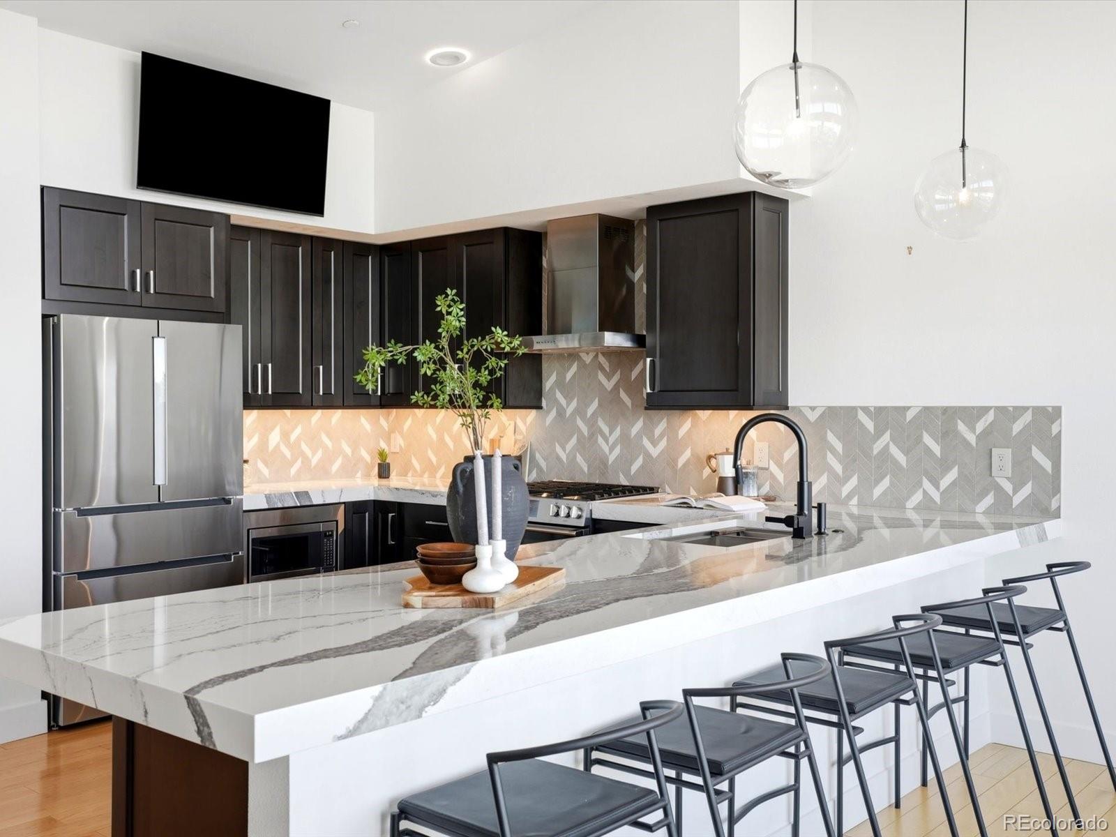 MLS Image #9 for 1488  madison street 507,denver, Colorado