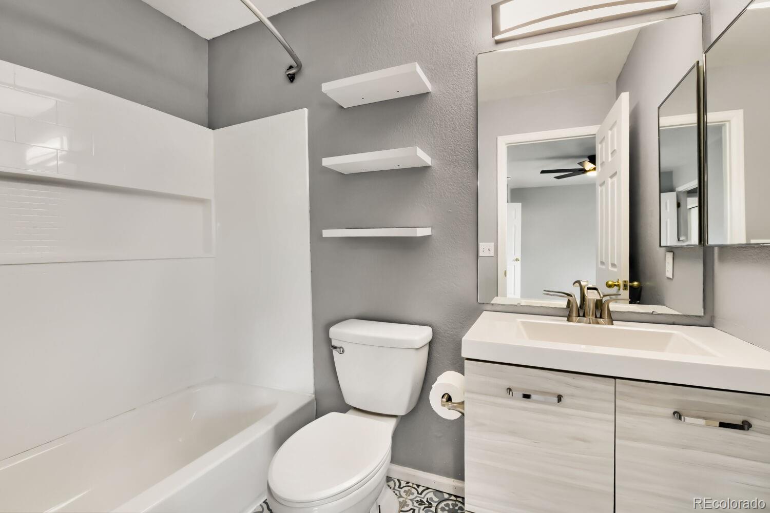 MLS Image #19 for 7656  brown bear court,littleton, Colorado