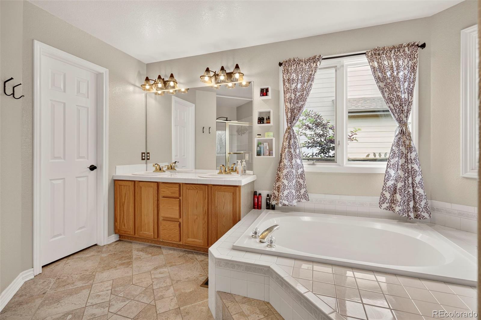 MLS Image #25 for 11405 w coal mine drive,littleton, Colorado