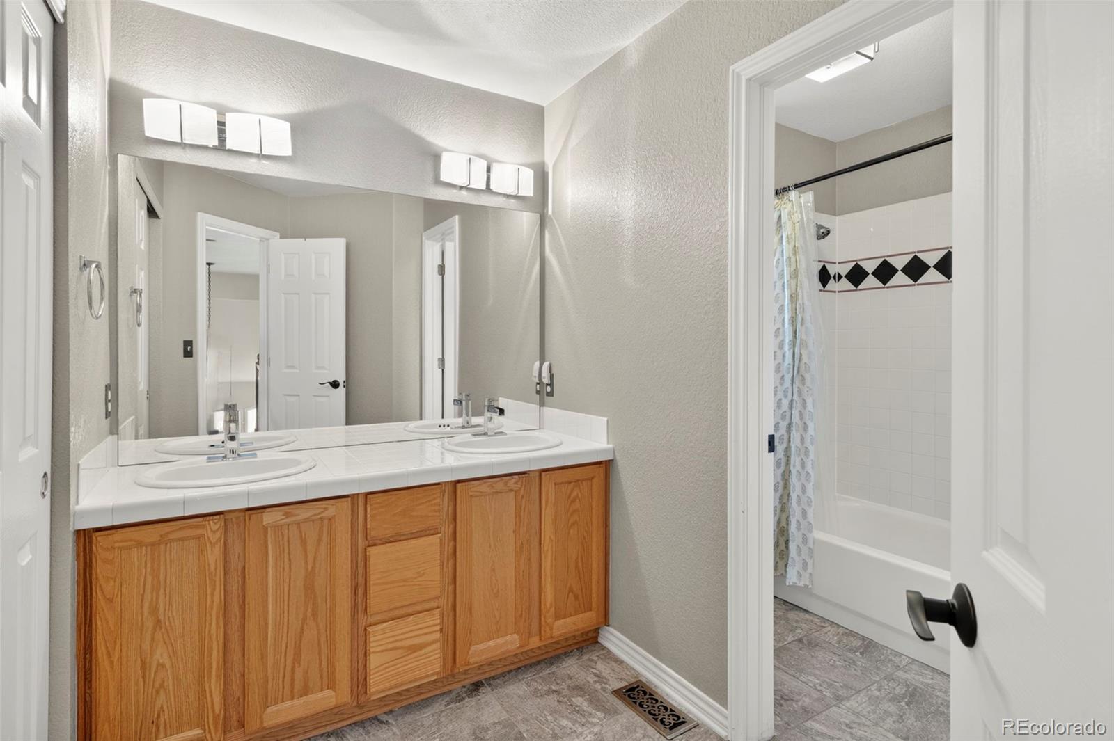MLS Image #28 for 11405 w coal mine drive,littleton, Colorado