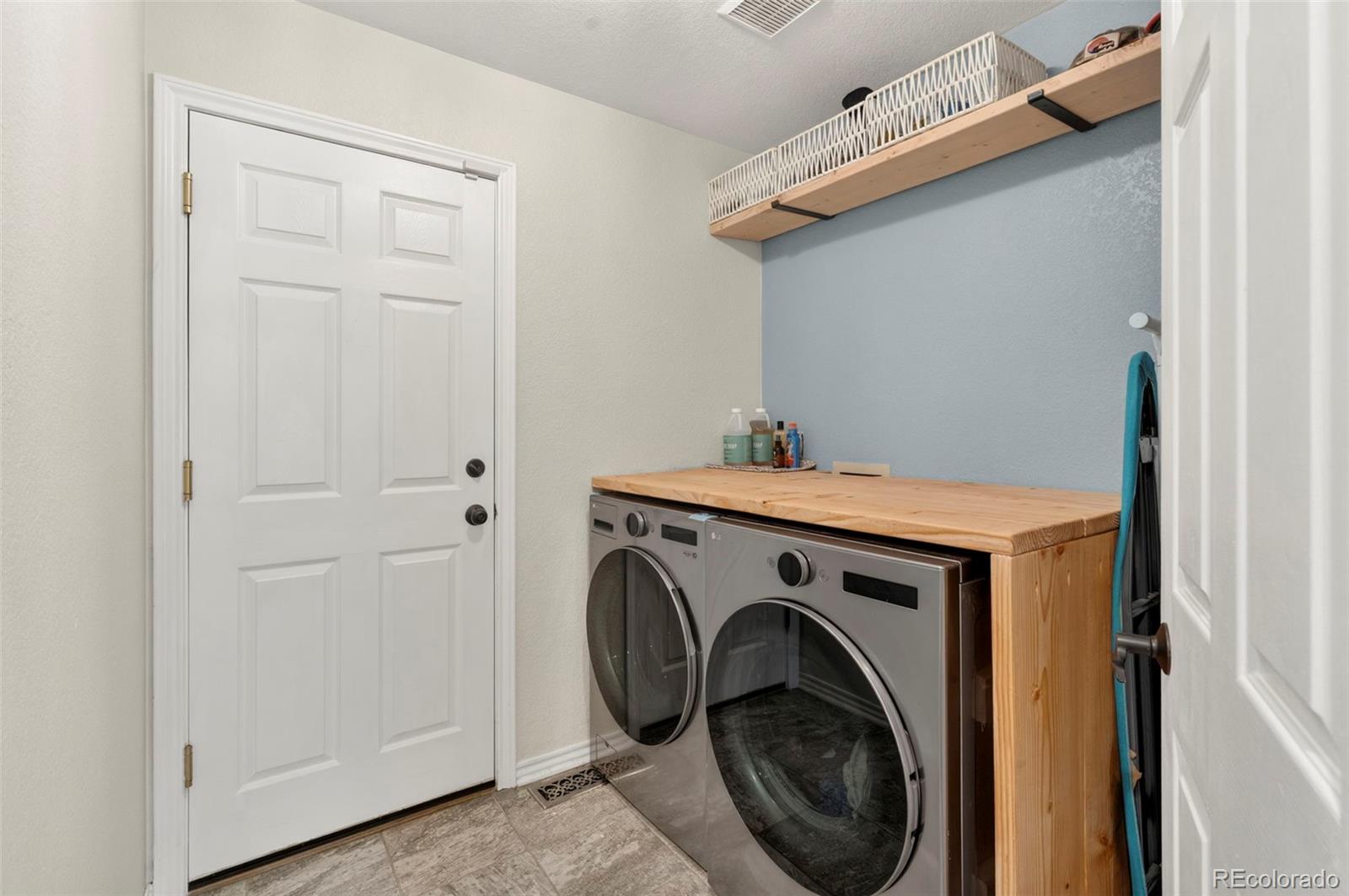 MLS Image #35 for 11405 w coal mine drive,littleton, Colorado
