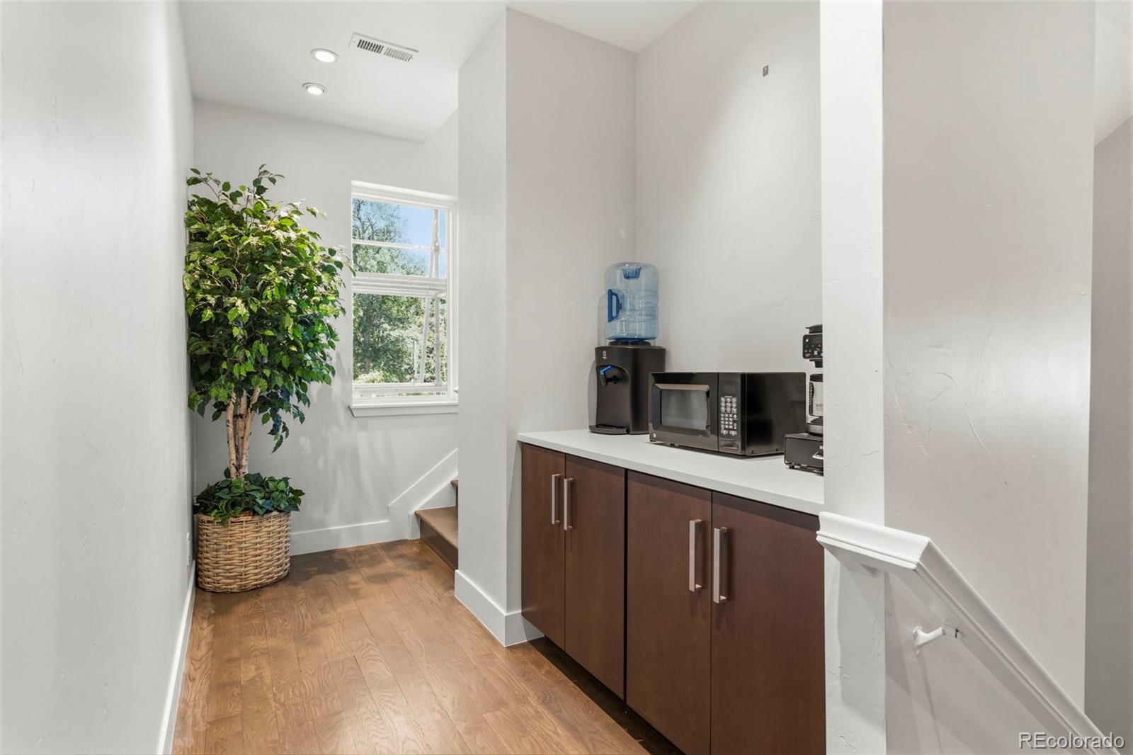 MLS Image #17 for 3100 e 17th avenue,denver, Colorado