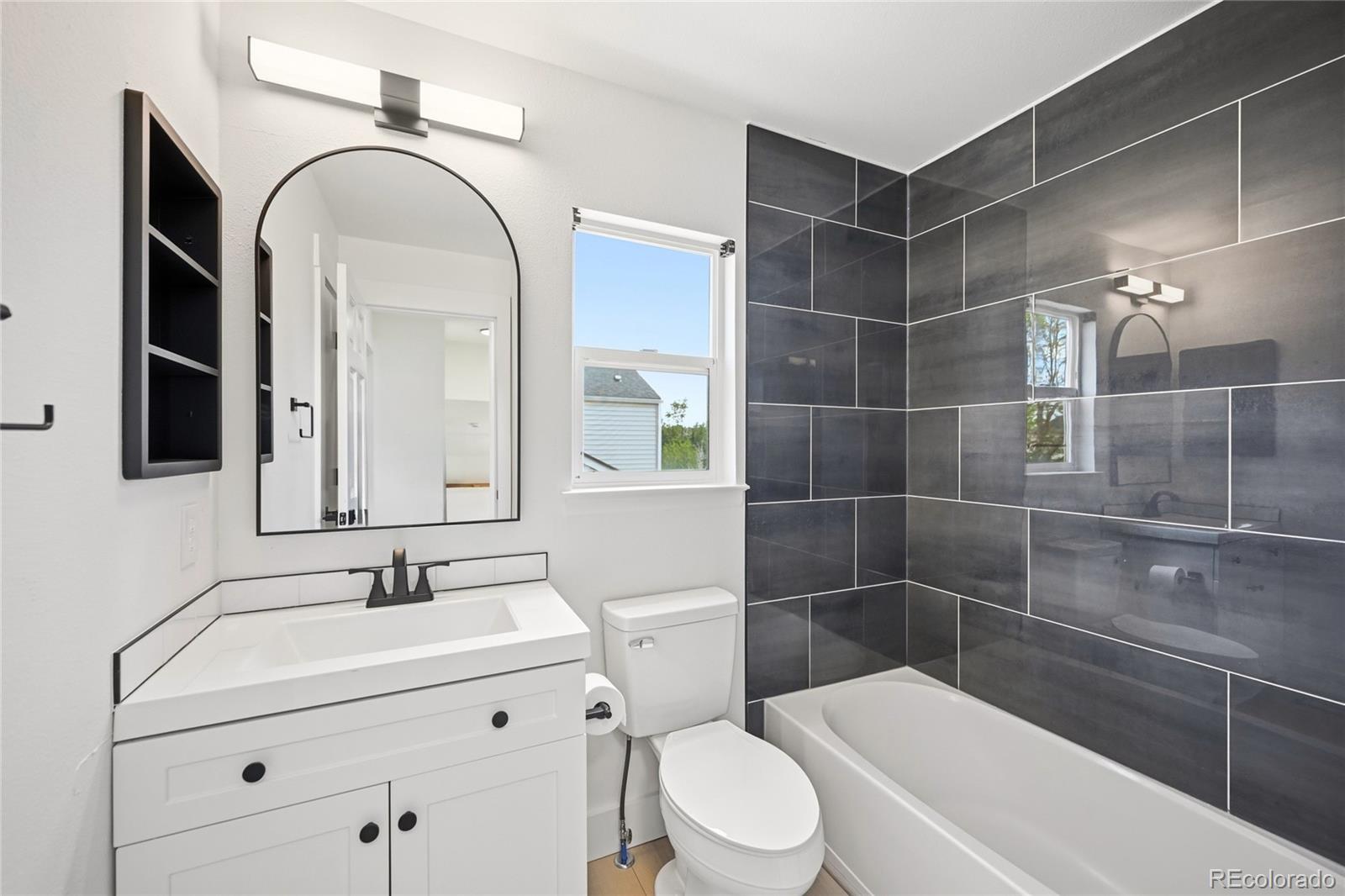 MLS Image #16 for 19036 e ithaca place,aurora, Colorado