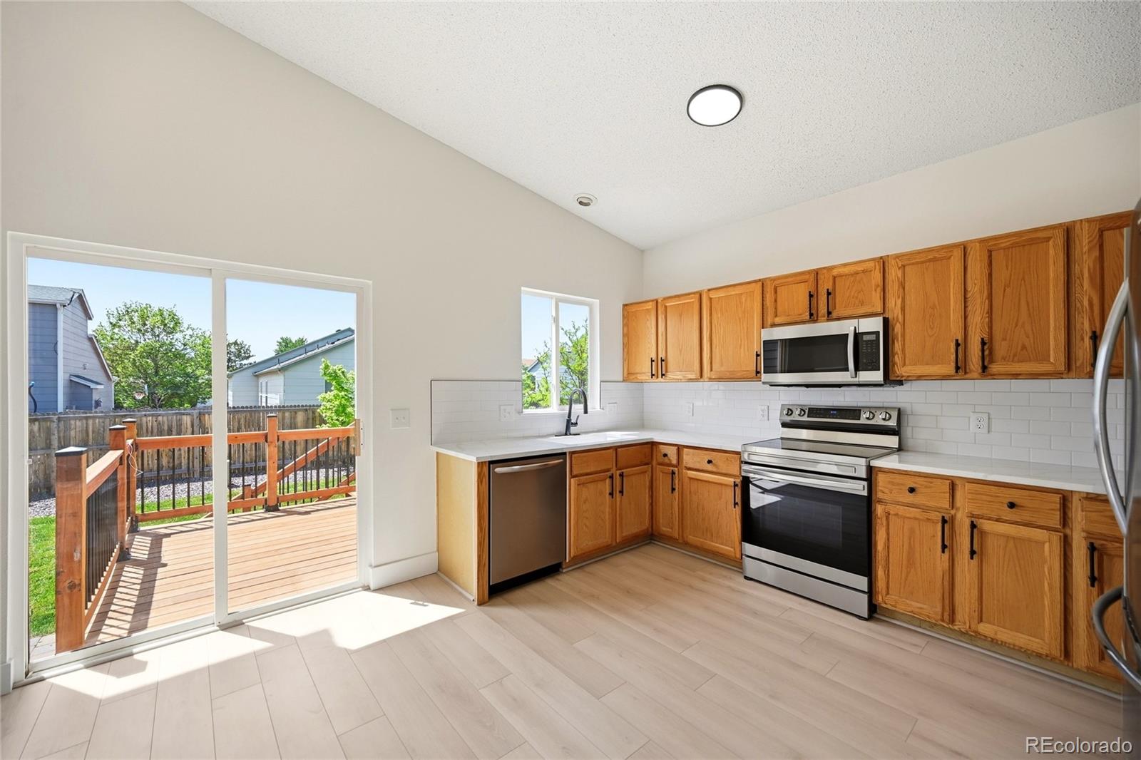 MLS Image #4 for 19036 e ithaca place,aurora, Colorado