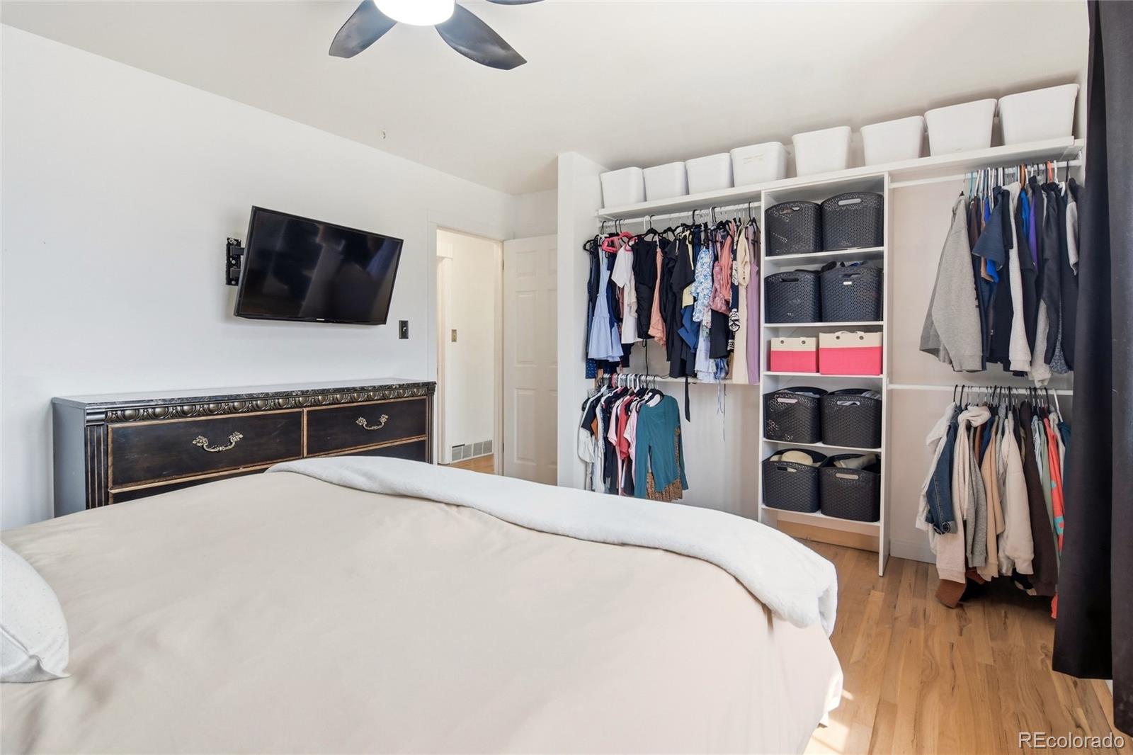 MLS Image #20 for 7213  santa fe drive,denver, Colorado