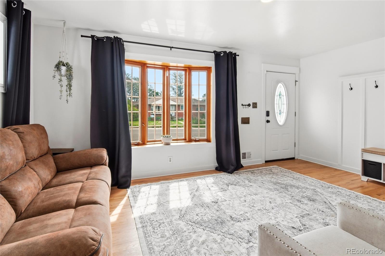 MLS Image #5 for 7213  santa fe drive,denver, Colorado