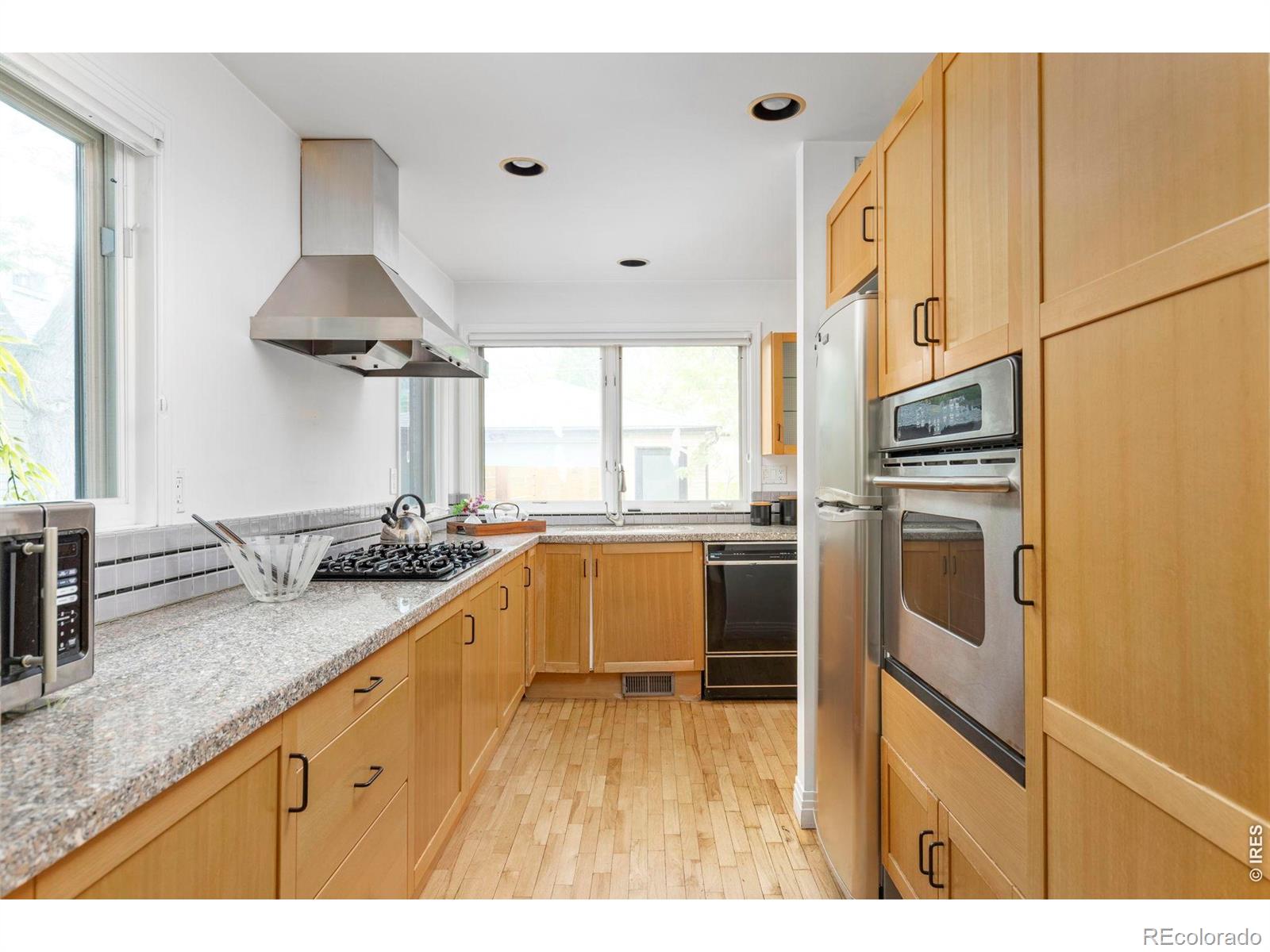 MLS Image #11 for 2915  11th street,boulder, Colorado
