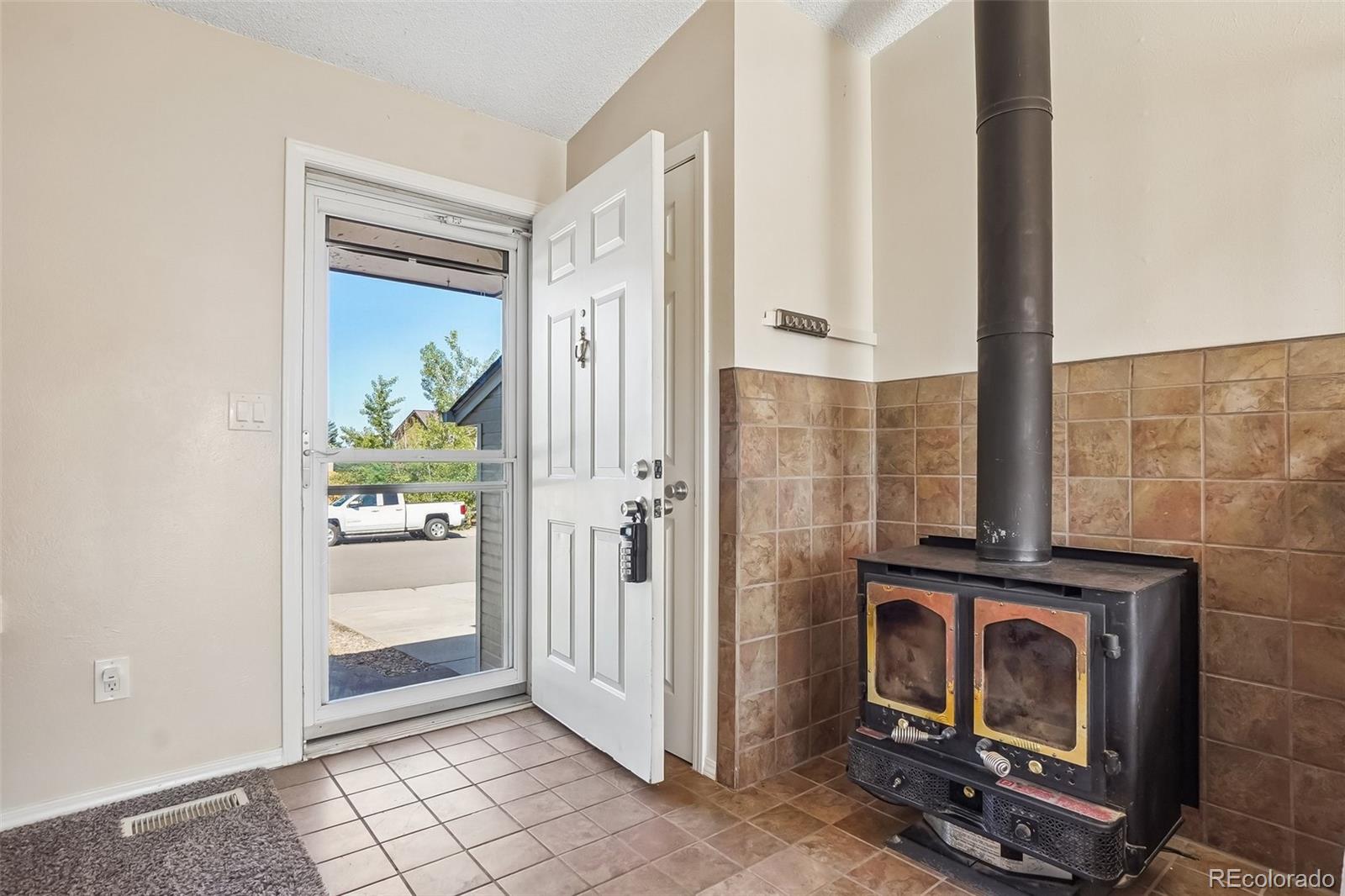 MLS Image #5 for 1888 s fundy way,aurora, Colorado
