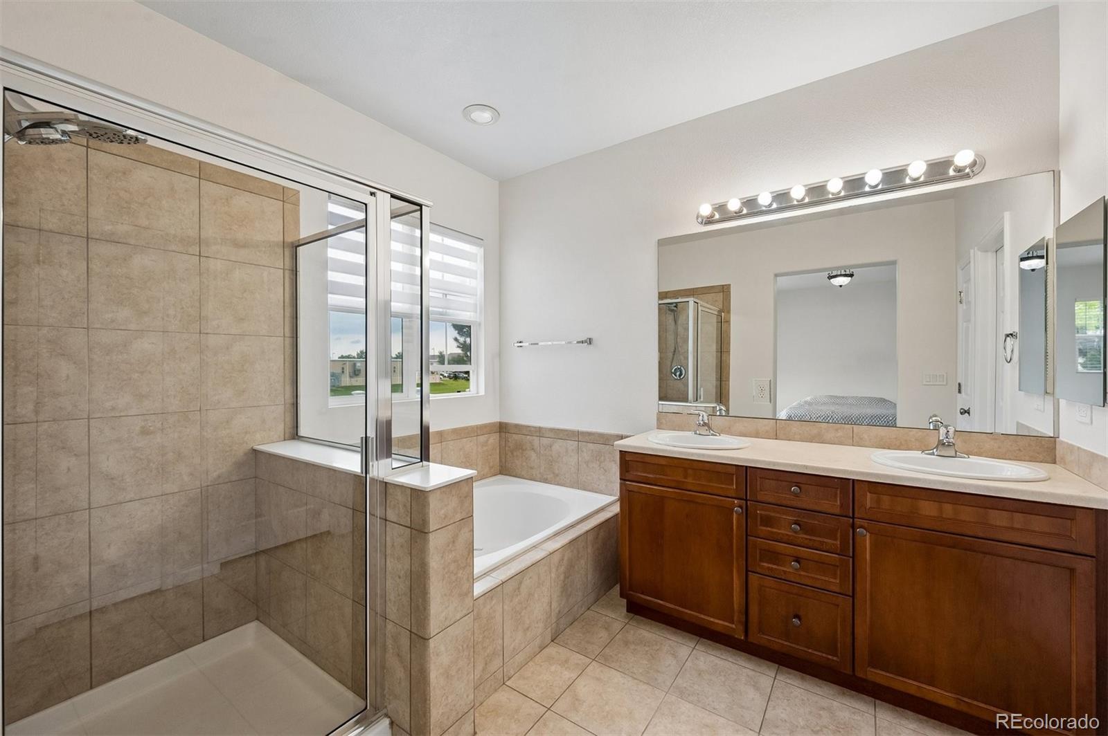MLS Image #12 for 1329 s coolidge circle,aurora, Colorado