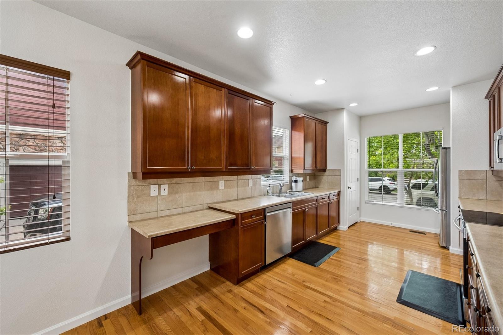 MLS Image #6 for 1329 s coolidge circle,aurora, Colorado