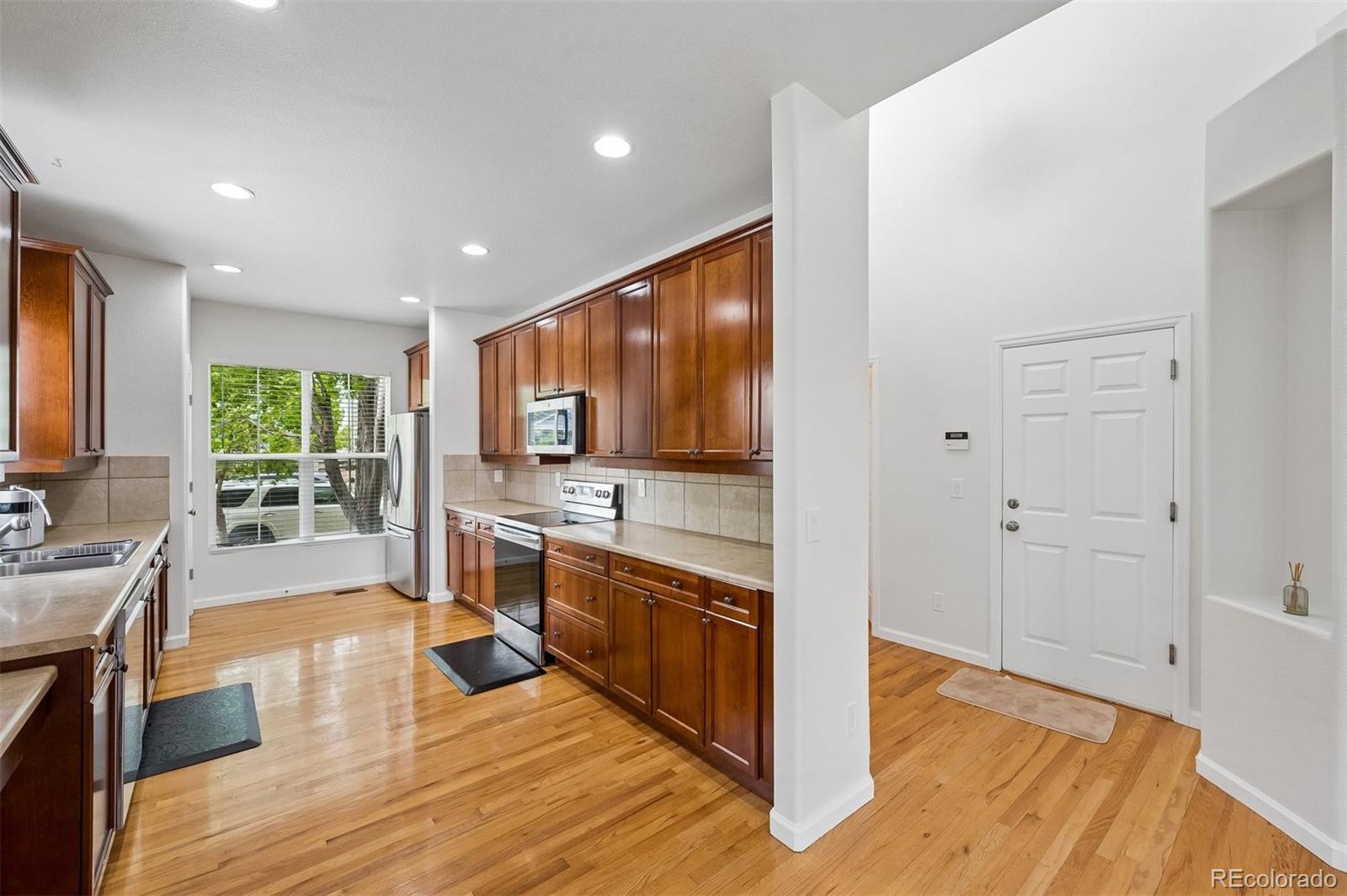 MLS Image #7 for 1329 s coolidge circle,aurora, Colorado