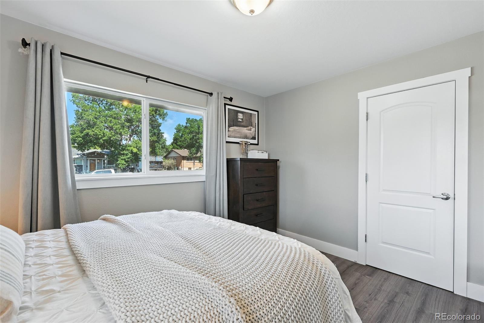 MLS Image #14 for 2714 s raleigh street,denver, Colorado