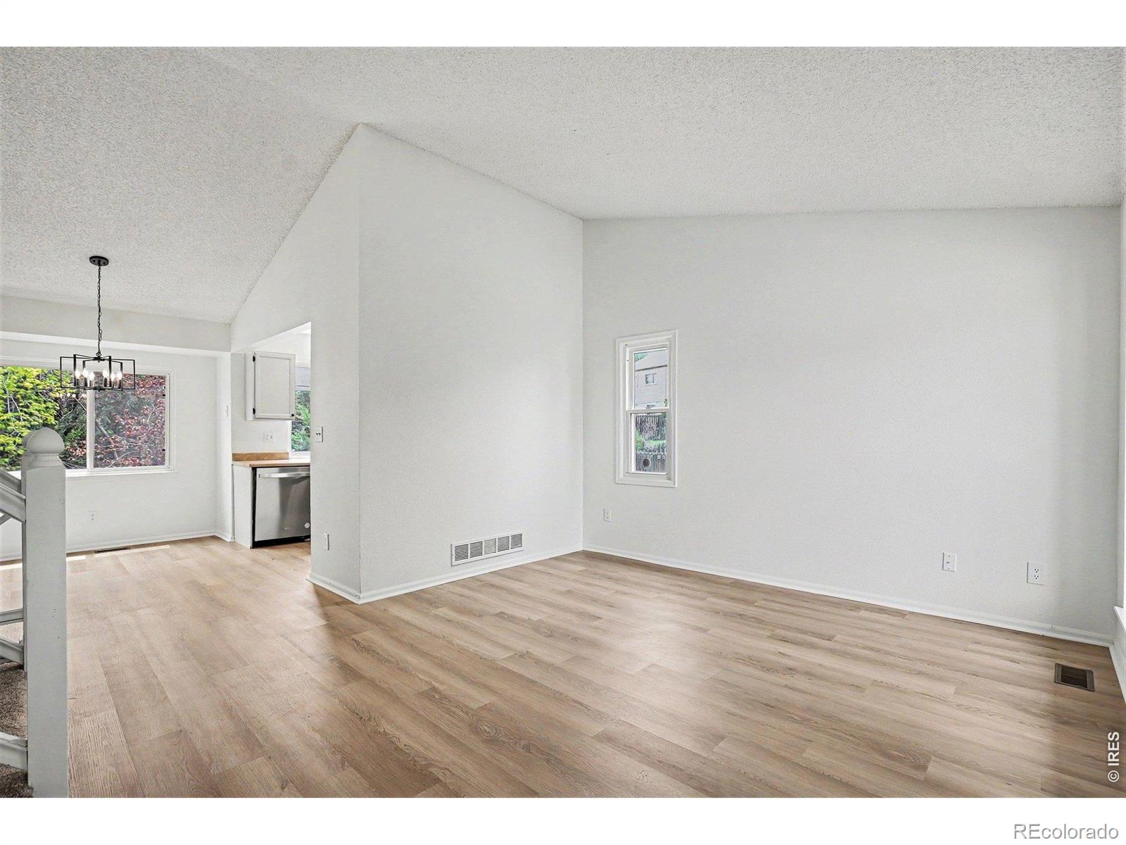 MLS Image #4 for 10516  robb drive,broomfield, Colorado