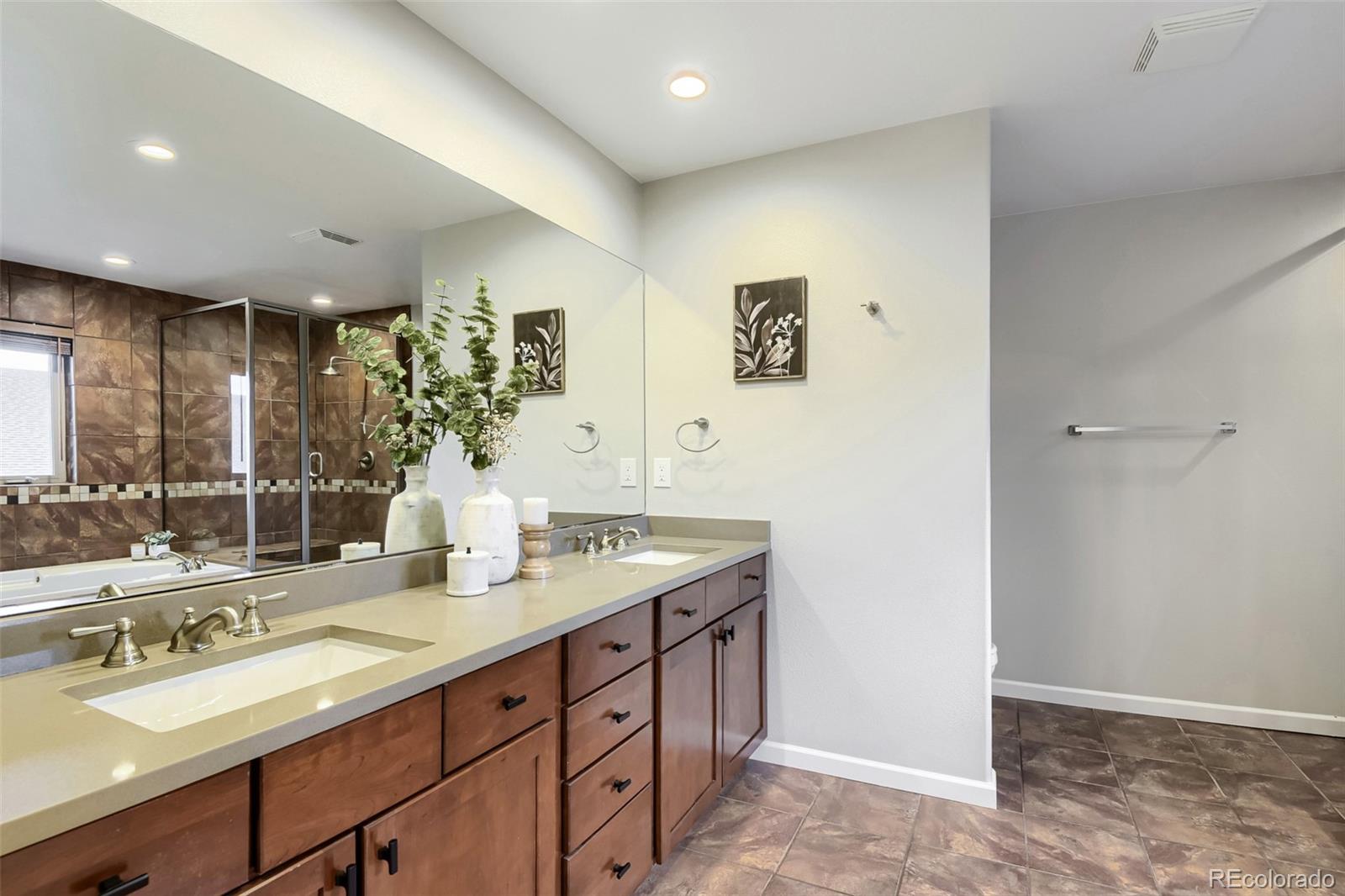 MLS Image #24 for 3059 s university circle,englewood, Colorado