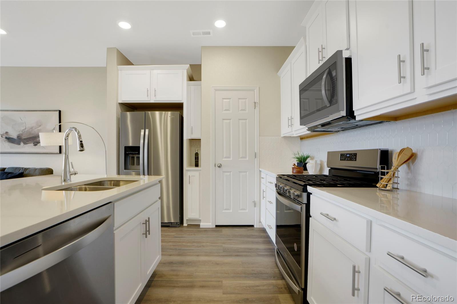 MLS Image #12 for 13838  vispo way ,broomfield, Colorado
