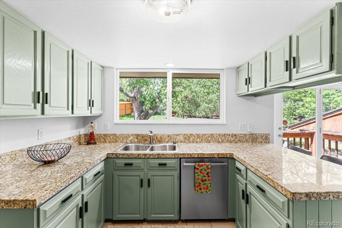 MLS Image #10 for 1825 s queen way,lakewood, Colorado