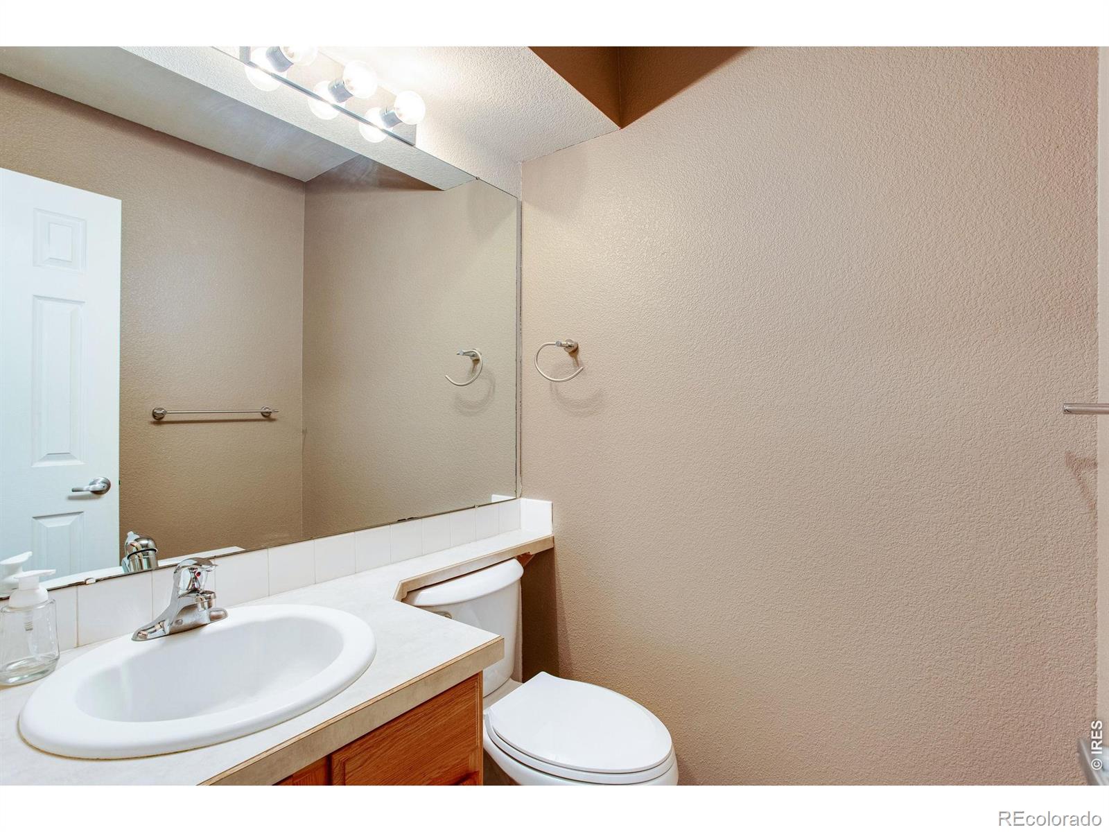 MLS Image #16 for 2070  manitou court,loveland, Colorado
