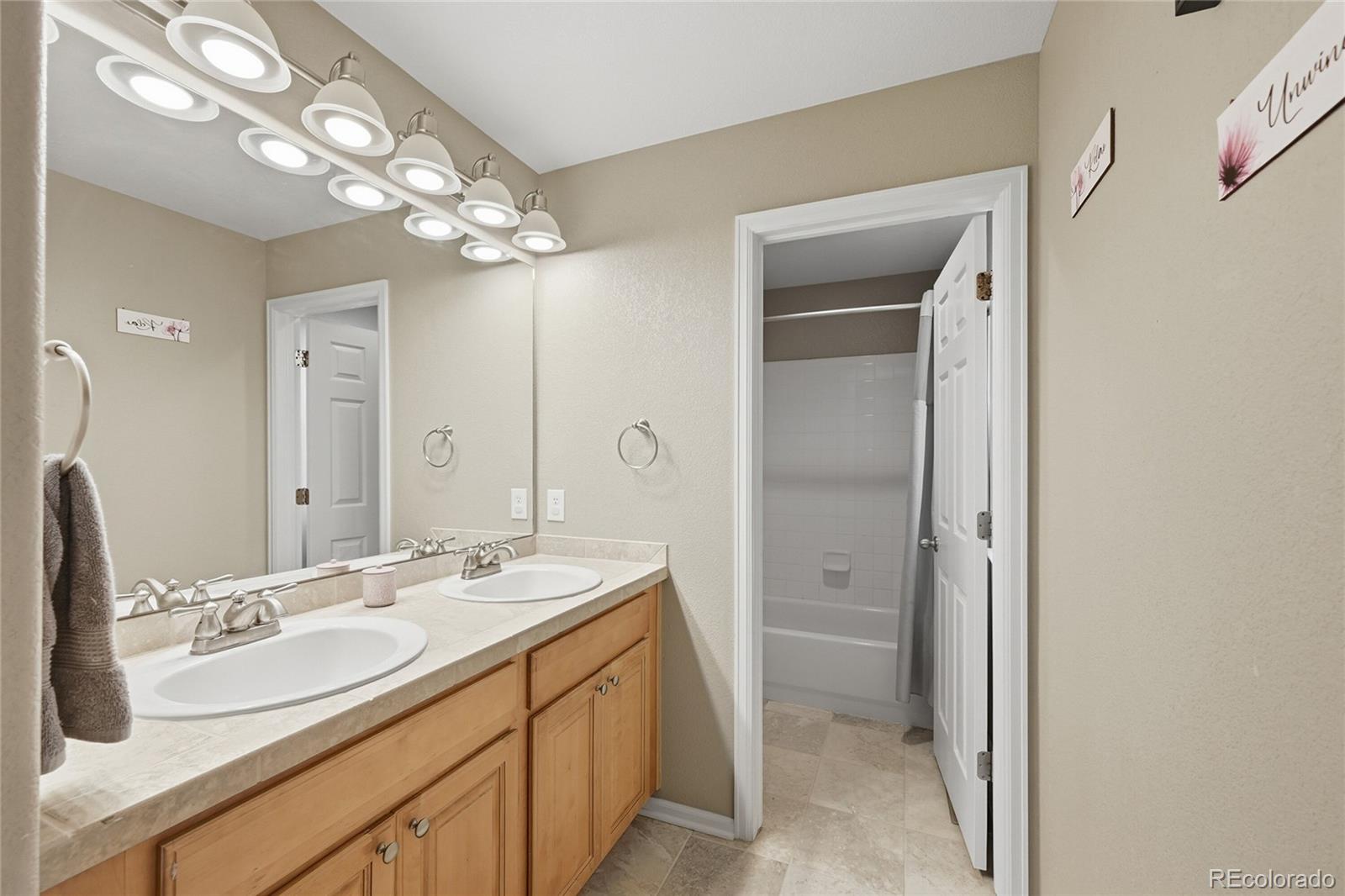 MLS Image #25 for 23918 e alamo place,aurora, Colorado