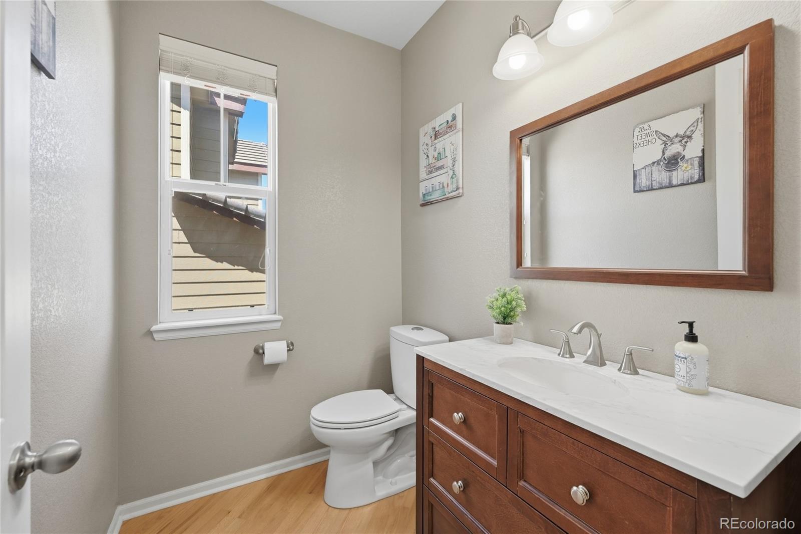 MLS Image #6 for 23918 e alamo place,aurora, Colorado