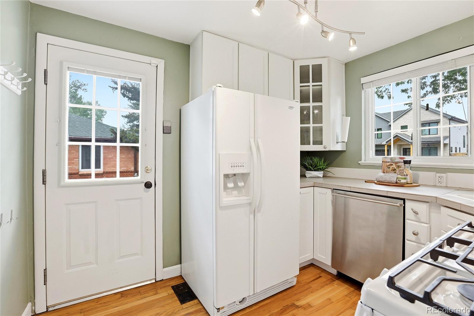MLS Image #11 for 419  pontiac street,denver, Colorado