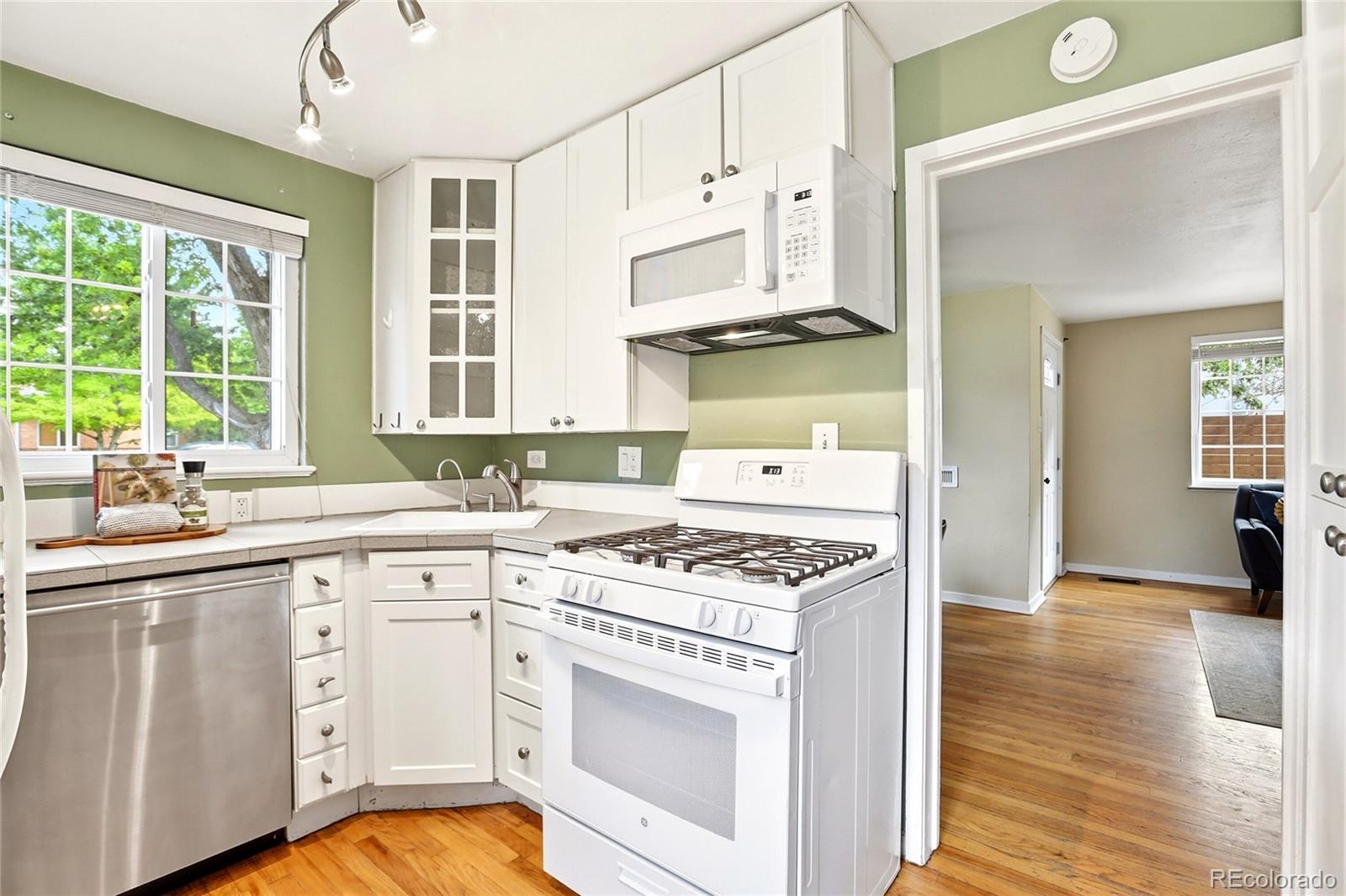 MLS Image #12 for 419  pontiac street,denver, Colorado