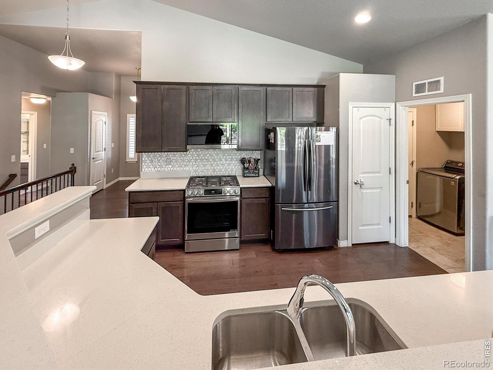 MLS Image #5 for 902  canyonlands street,berthoud, Colorado