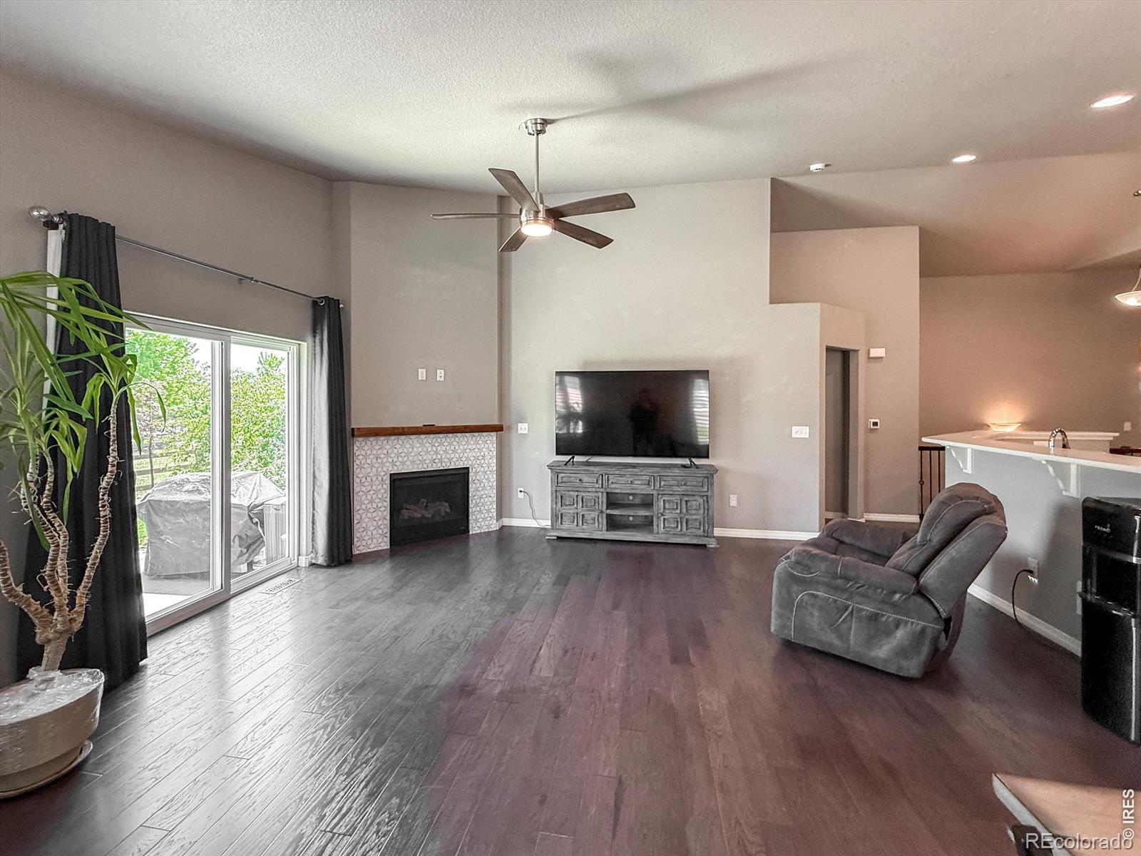 MLS Image #8 for 902  canyonlands street,berthoud, Colorado