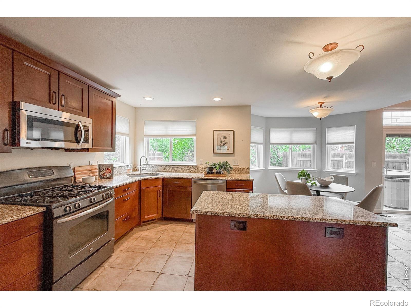 MLS Image #11 for 584  sugar mill place,longmont, Colorado
