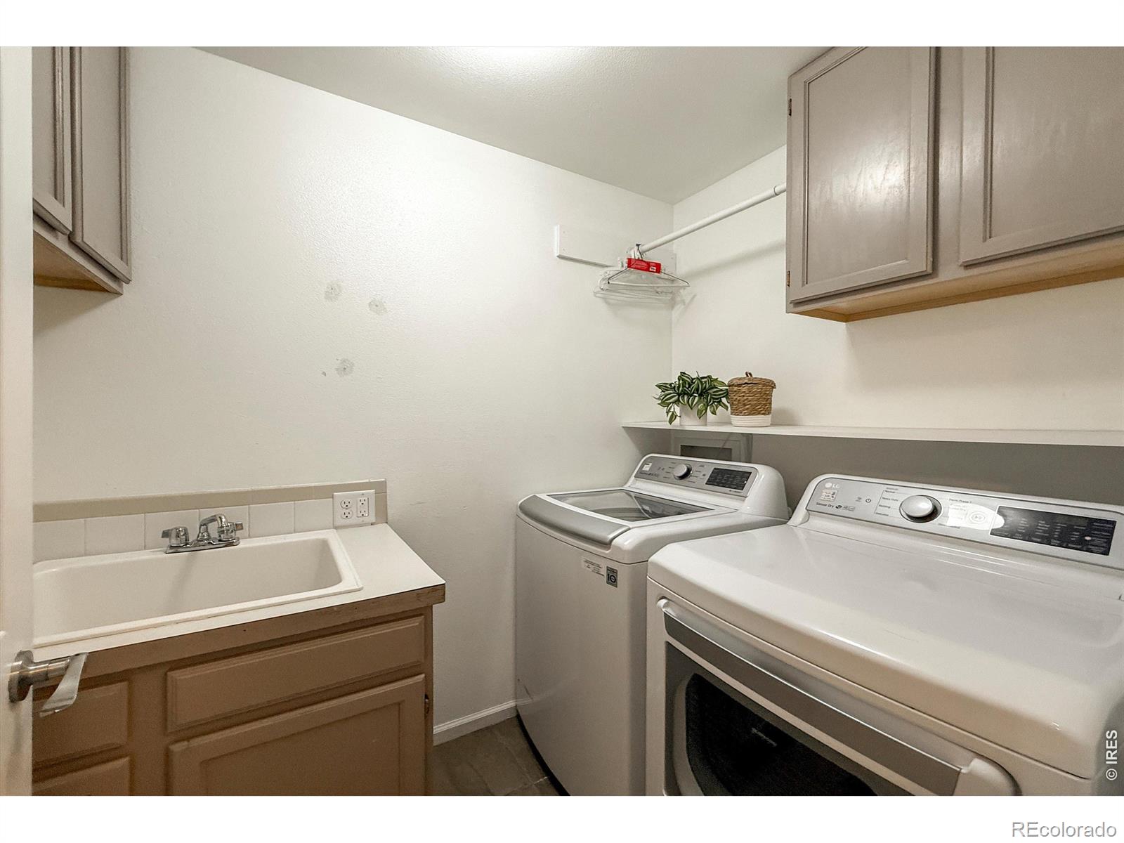 MLS Image #21 for 584  sugar mill place,longmont, Colorado