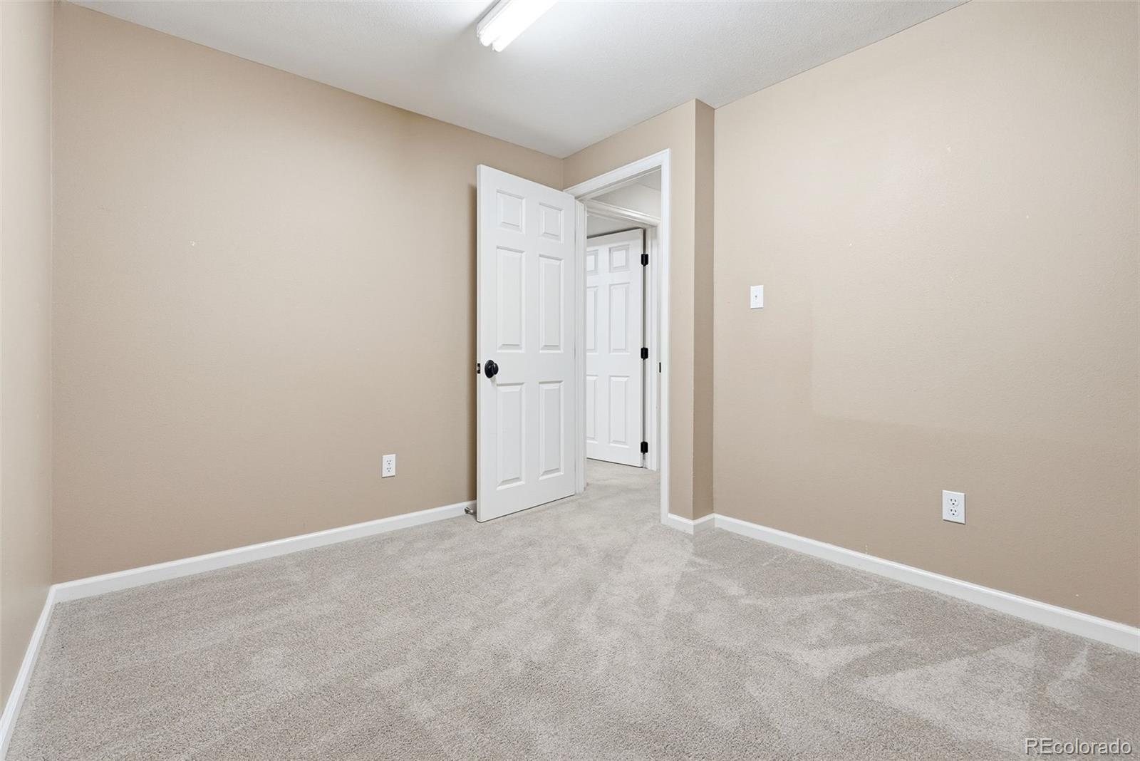 MLS Image #17 for 6950 e briarwood drive,centennial, Colorado